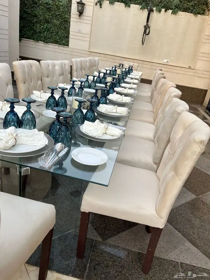 طاولات طعام 12