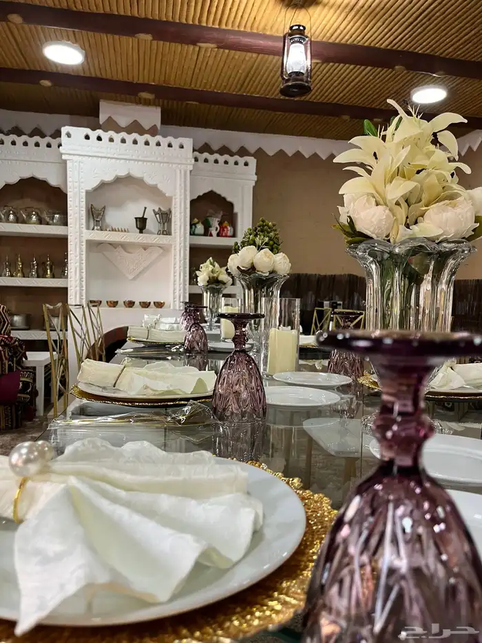 طاولات طعام 14