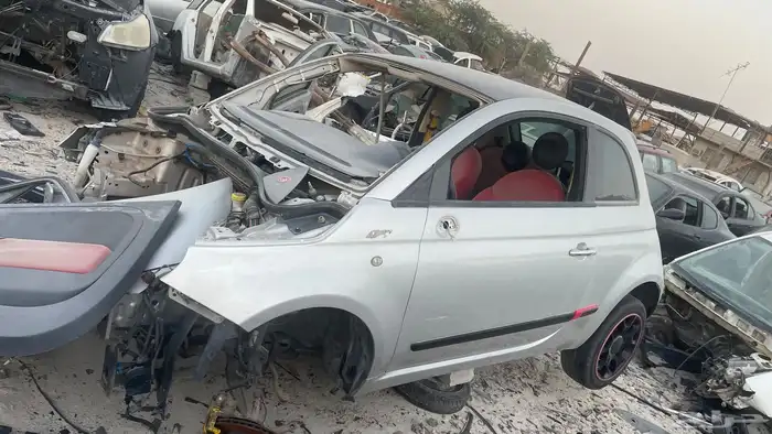 متوفر جميع قطع فيات 500 في البحرين يوجد توصيل للمملكه 23