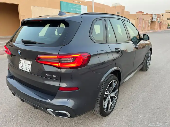 بي ام دبليو الفئة X5 جيب 2020  فل كامل نظيف جدا  وكالة 11