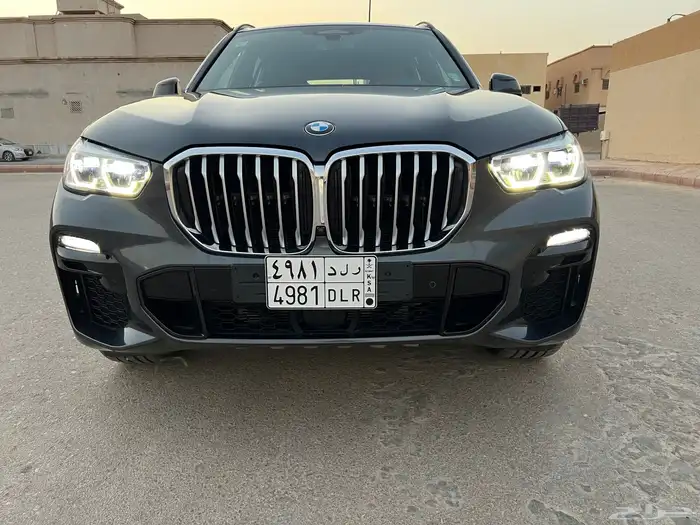 بي ام دبليو الفئة X5 جيب 2020  فل كامل نظيف جدا  وكالة 21