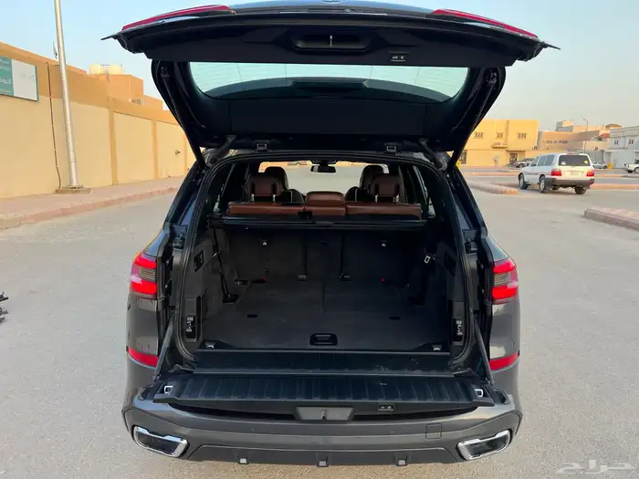بي ام دبليو الفئة X5 جيب 2020  فل كامل نظيف جدا  وكالة 56