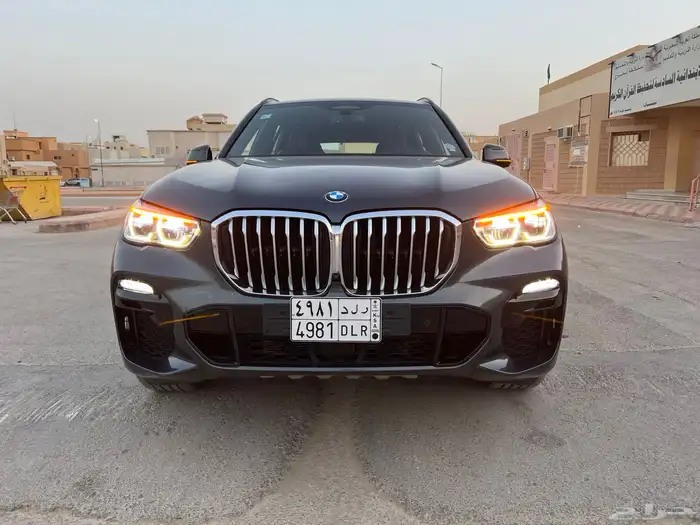 بي ام دبليو الفئة X5 جيب 2020  فل كامل نظيف جدا  وكالة 0