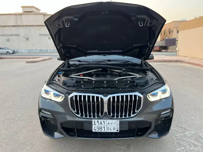 بي ام دبليو الفئة X5 جيب 2020  فل كامل نظيف جدا  وكالة 93
