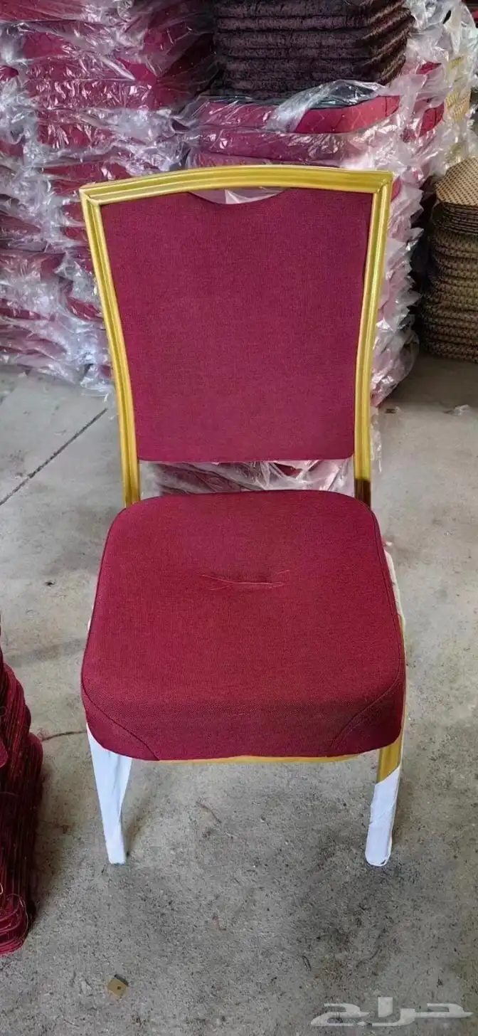 كراسي و طاولات للمناسبات للبيع 3