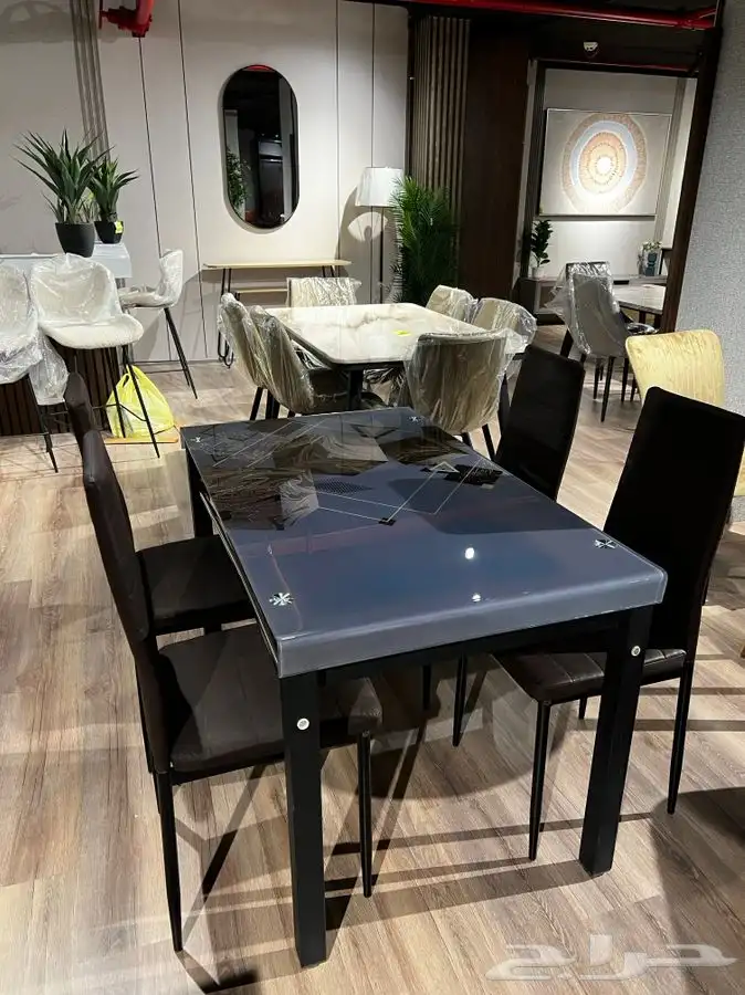 طاولة طعام 4