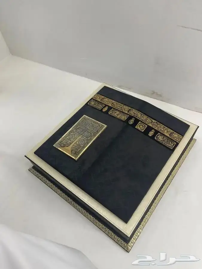 بوكسات وأطقم جلدية مكتبية 42