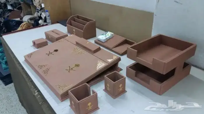 بوكسات وأطقم جلدية مكتبية 27