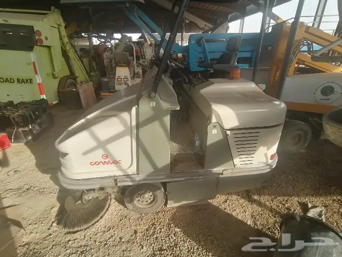 مكانس للإيجار والبيع لتنظيف الشوارع 0