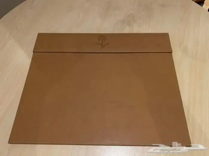 بوكسات وأطقم جلدية مكتبية 31