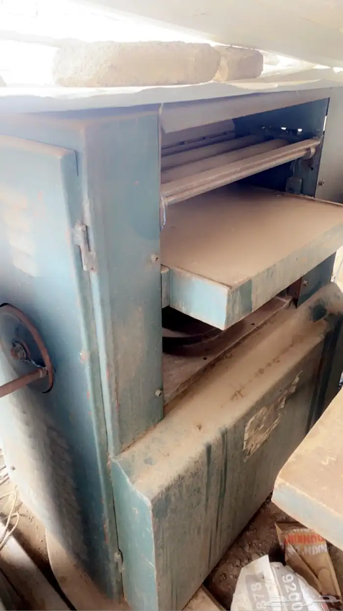 مكاين منجرة خشب شبه الجديد 2