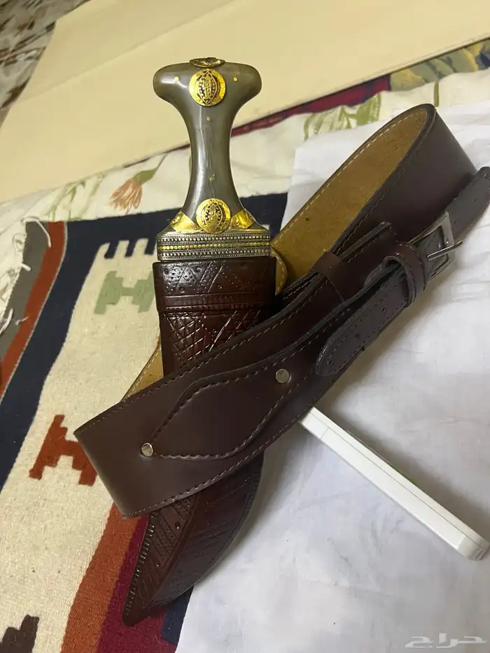 للبيع جنبيه قرن مصوعي 1