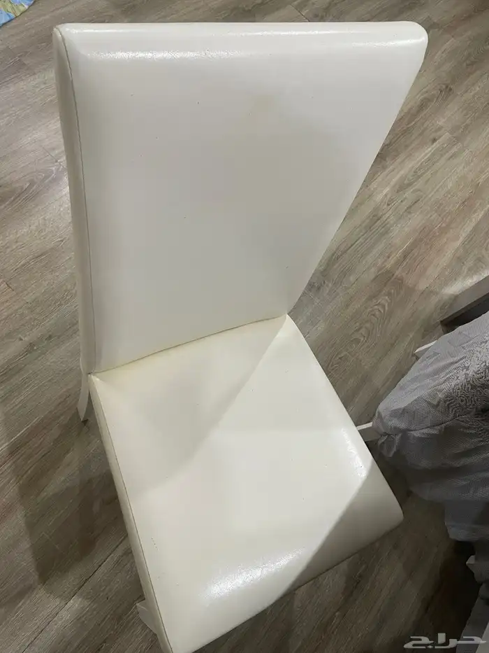 طاولة طعام تركي ب 4 مقاعد 3