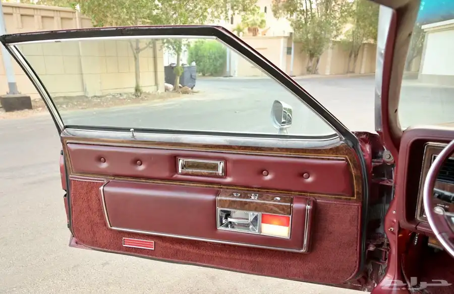 1983 Oldsmobile Ninety-Eight Regency 50