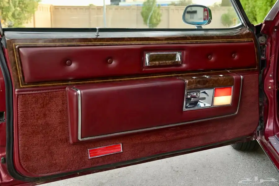 1983 Oldsmobile Ninety-Eight Regency 37