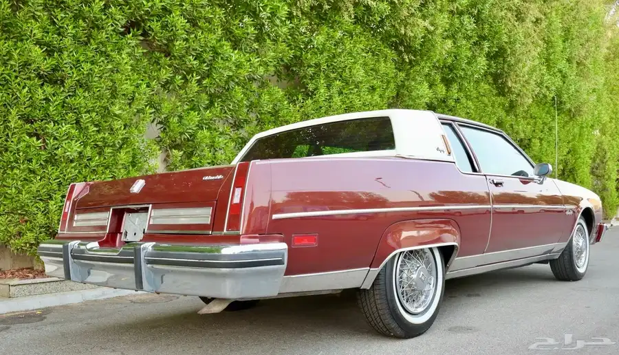1983 Oldsmobile Ninety-Eight Regency 19