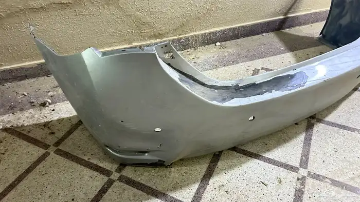 صدام كورولا خلفي 3