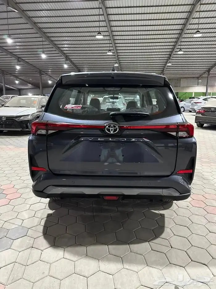 تويوتا فيلوز GLX 2025 6