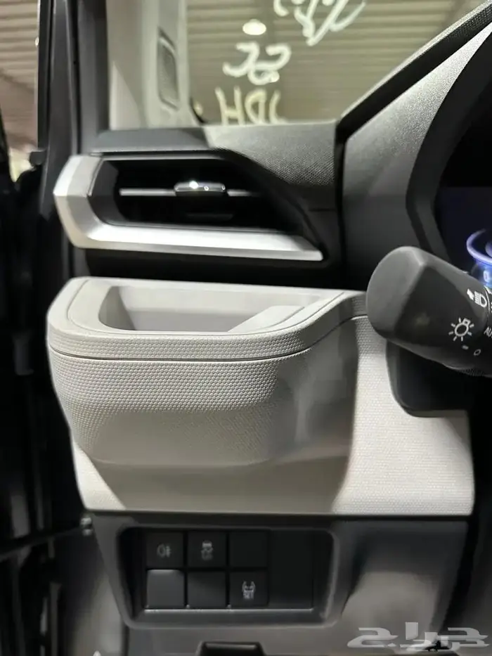 تويوتا فيلوز GLX 2025 17