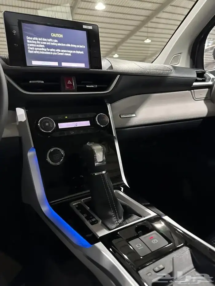 تويوتا فيلوز GLX 2025 18