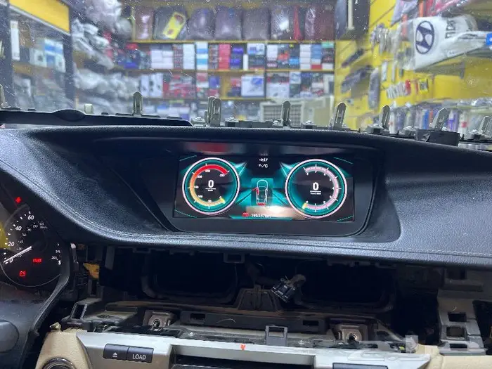 شاشه لكزس إي أس 350 4