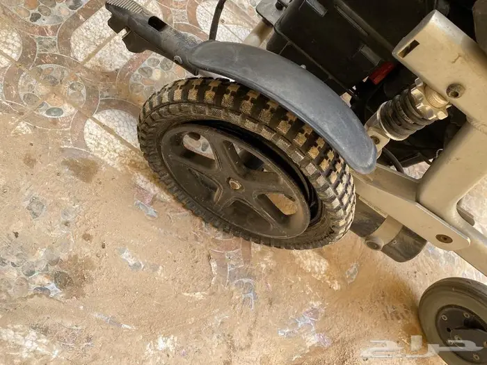 عربيه كهربائيه 3