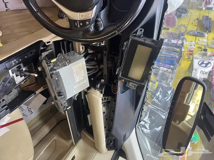 شاشه لكزس إي أس 350 6