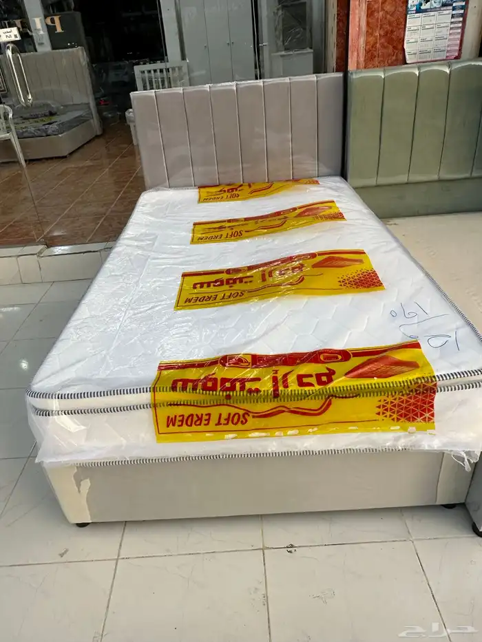 Brand new best wooden bed available with best quality 1