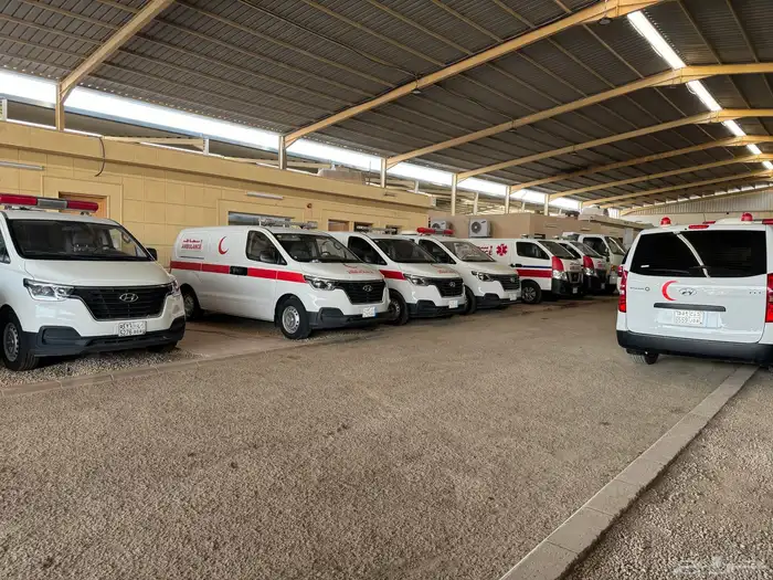 للإيجار سيارات اسعاف دبل وبدون دبل 6