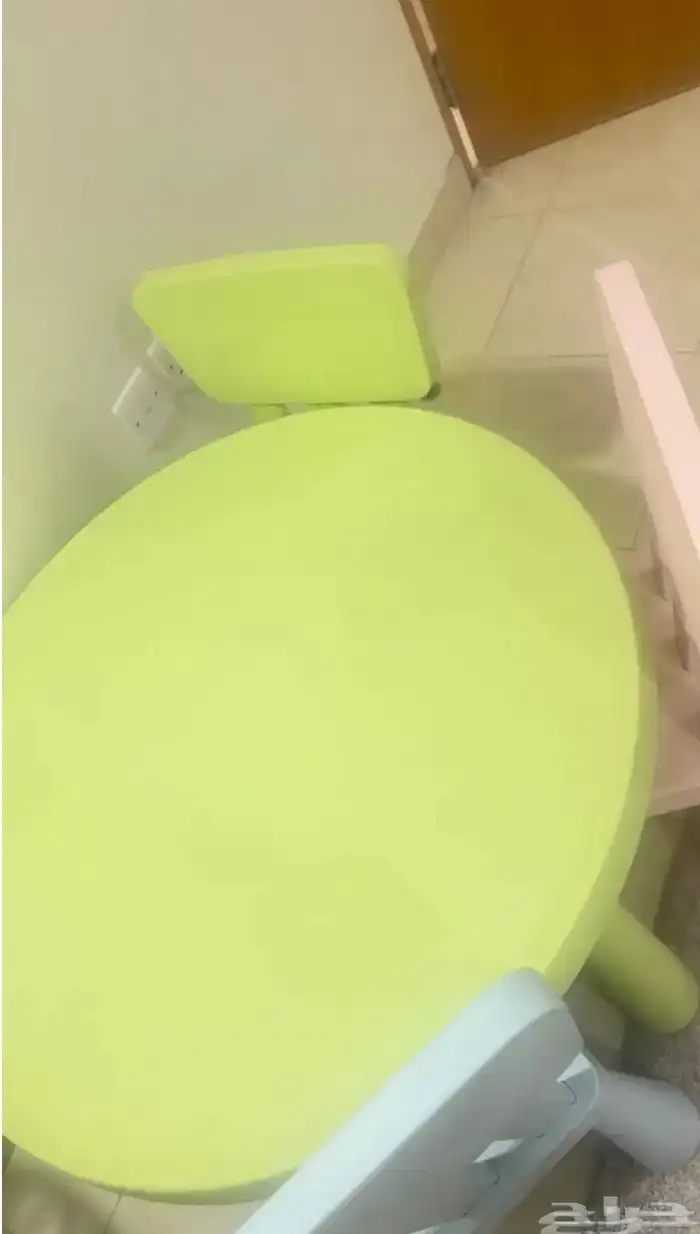 طاولة ايكيا و3 كرسي 0