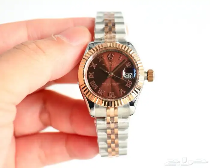 دلع يدك بأجمل ساعات العالم من متجر نايا 25