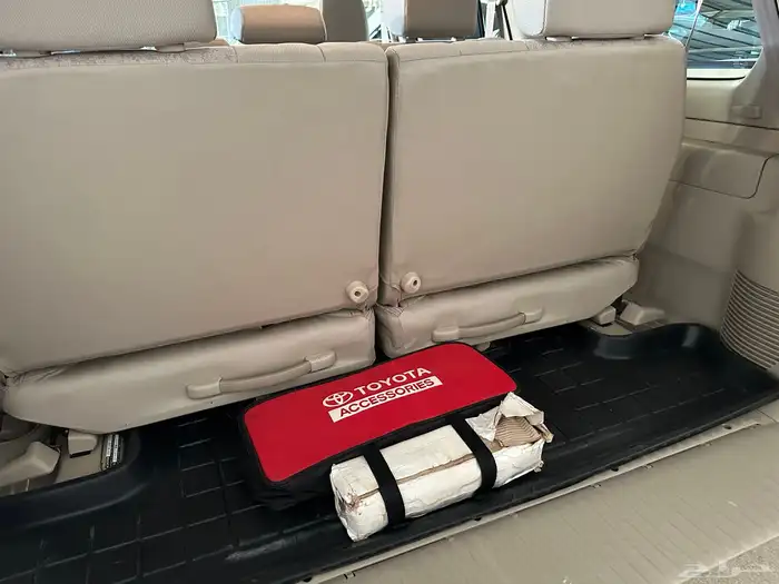 جيب GXR مخززن 2007 شبه أصفاار 21