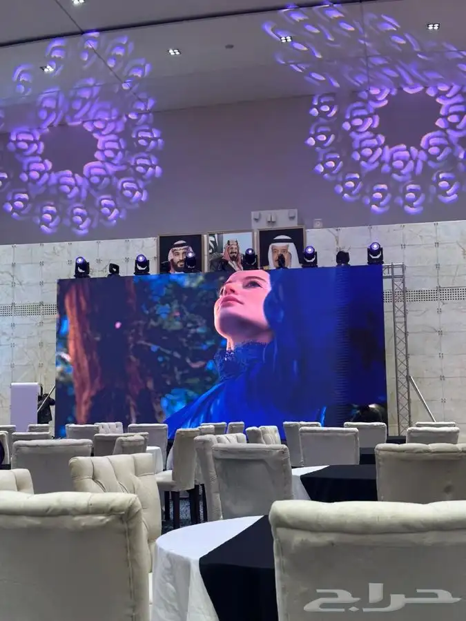 شاشات عرض عملاقه p2. p3. 22