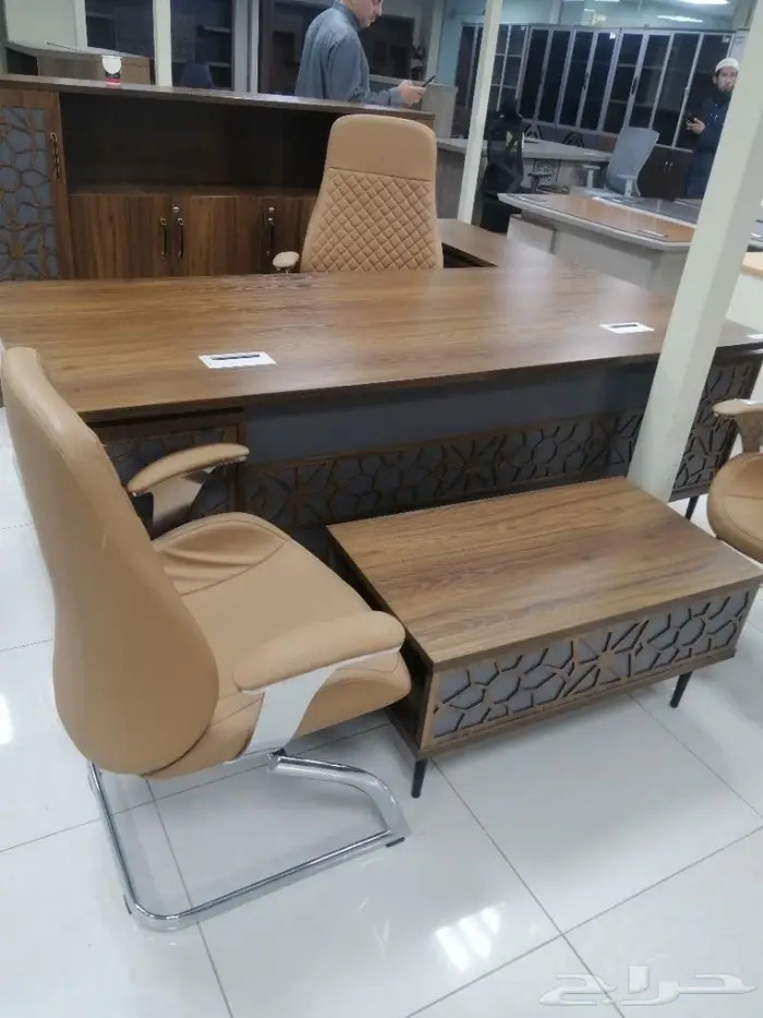 المكاتب 11
