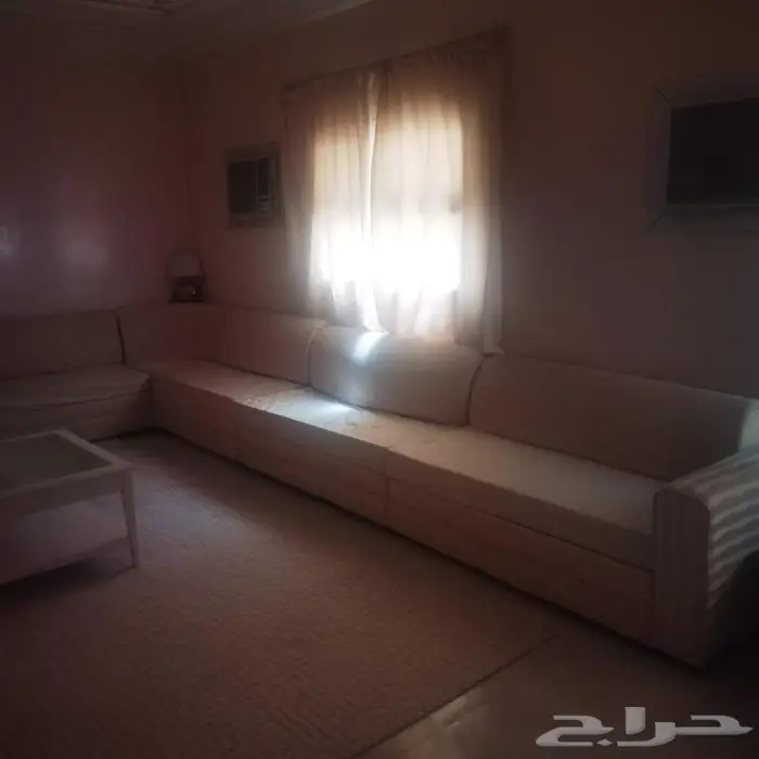 كنب المعروض مع 2 ستاره 1
