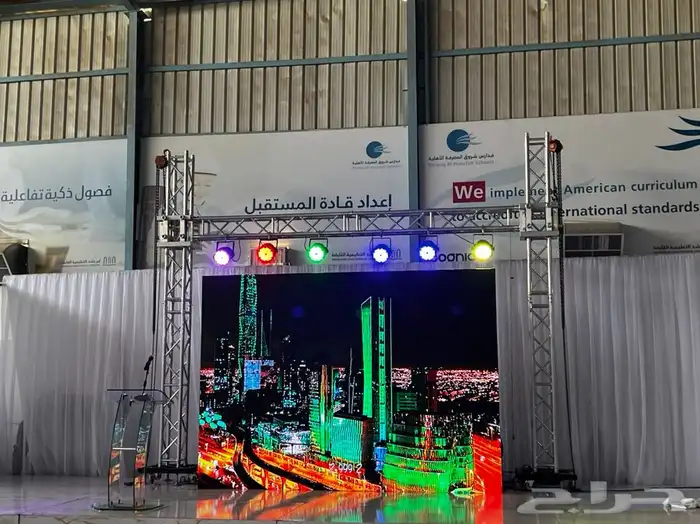 شاشات عرض عملاقه p2. p3. 27