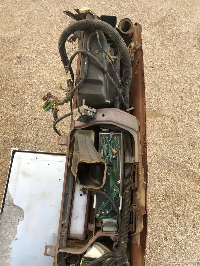 للبيع طبلون نيسان زد zx280 مع كامل اغراضه 10