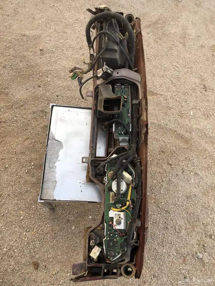 للبيع طبلون نيسان زد zx280 مع كامل اغراضه 11