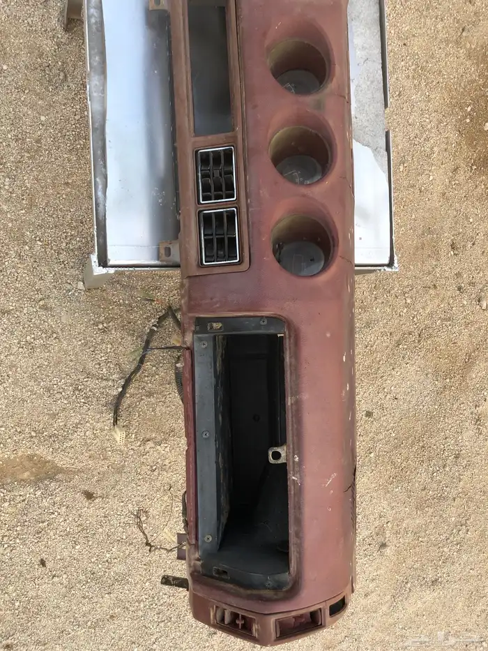 للبيع طبلون نيسان زد zx280 مع كامل اغراضه 3