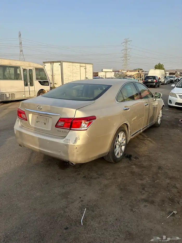 قطع غيار تشليح لكزس es350 موديل 2011 5