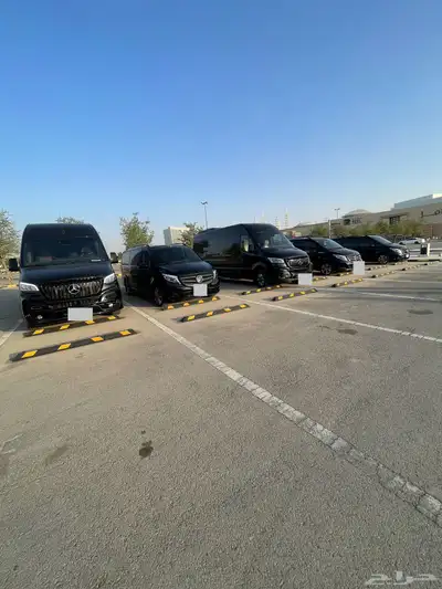 إيجار سيارة مع سائق مرسيدس فان 23 5
