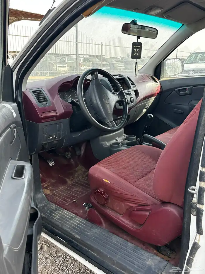 قطع تشليح هايلوكس 2013 قطع فقط 3