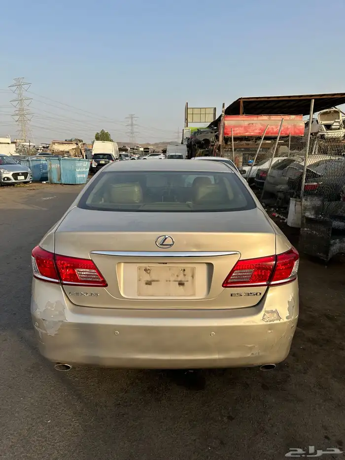 قطع غيار تشليح لكزس es350 موديل 2011 4