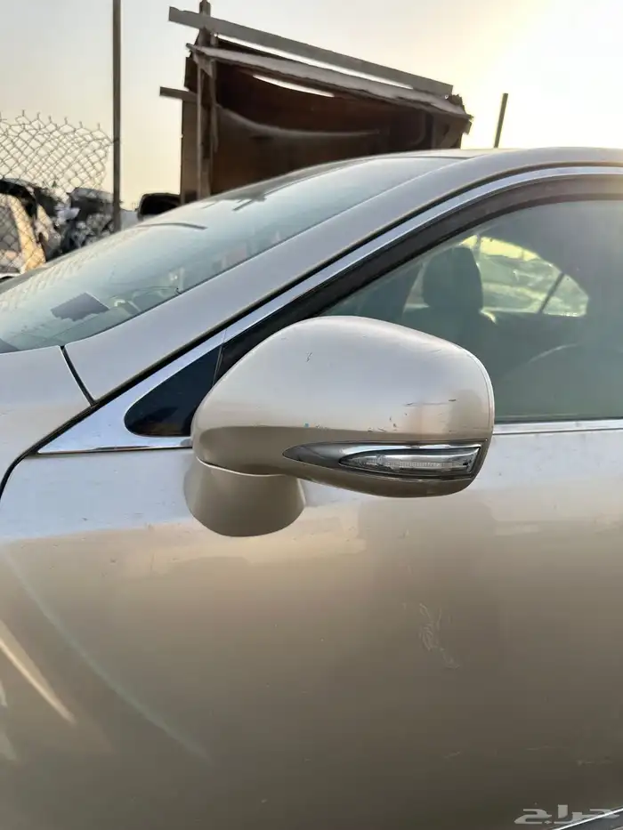 قطع غيار تشليح لكزس es350 موديل 2011 8