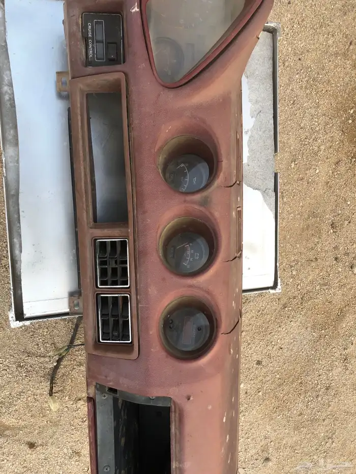 للبيع طبلون نيسان زد zx280 مع كامل اغراضه 1