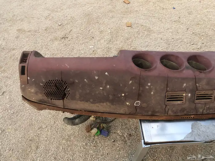 للبيع طبلون نيسان زد zx280 مع كامل اغراضه 6