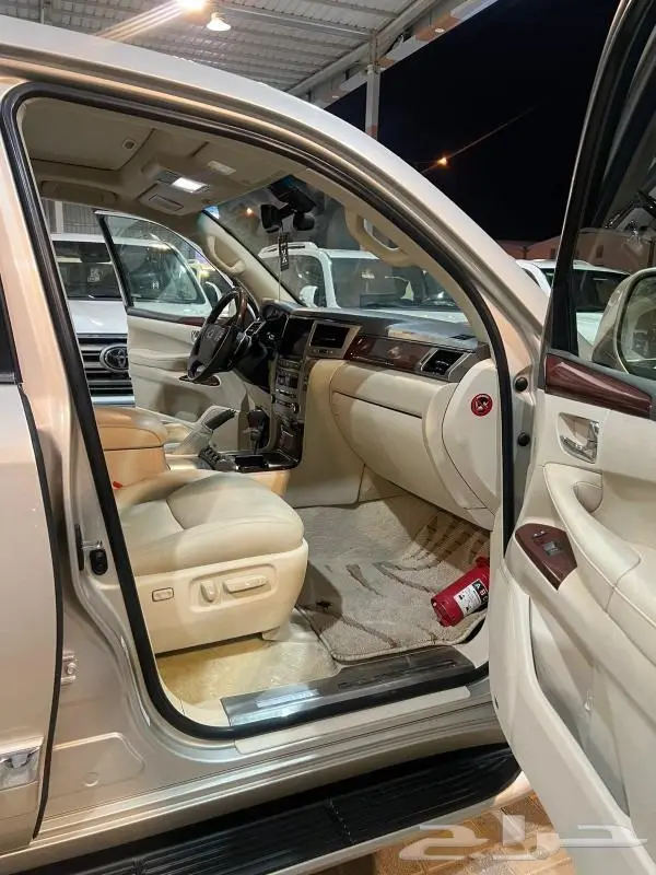 لكزس LX570 سبورت بريمي 2015 8