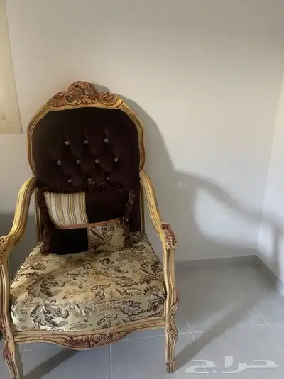 كنب مستخدم نظيف 0