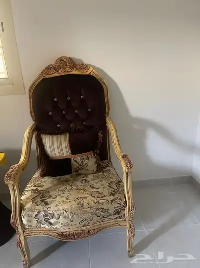 كنب مستخدم نظيف 1