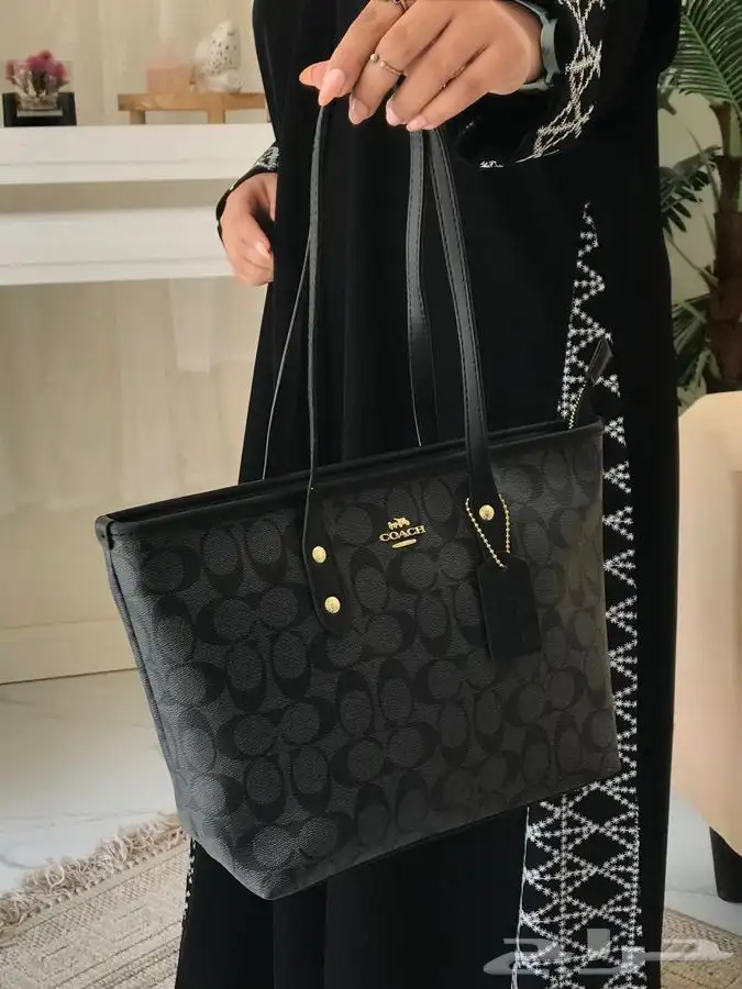 ماركات رجاليه ونسائيه درجه اولى التوصيل داخل الدمام مجانا 78